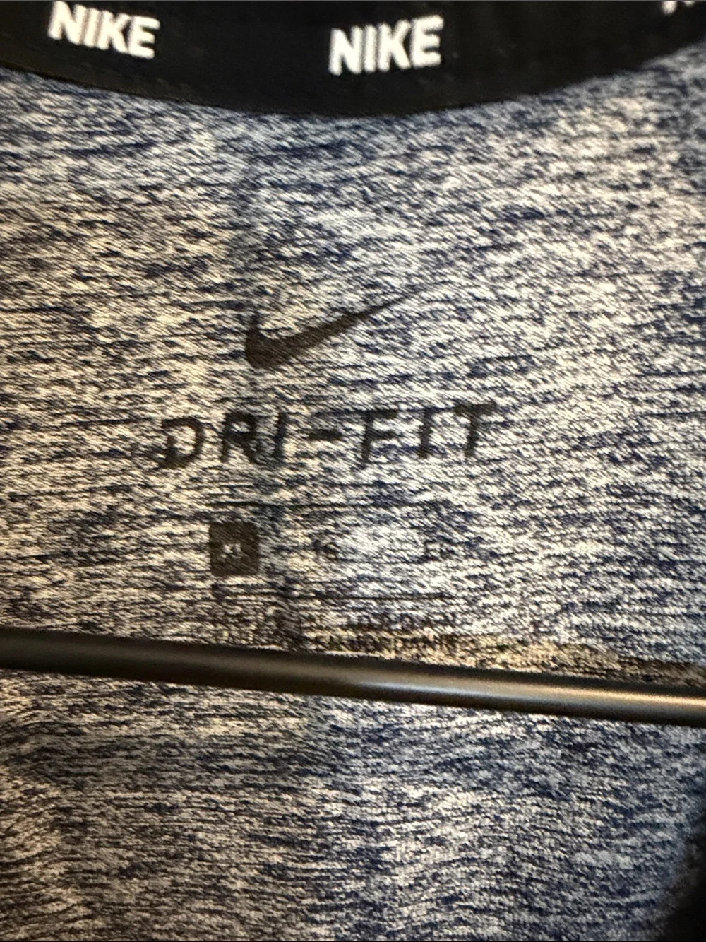 Nike Men’s Heathered Navy Quarter-Zip Pullover